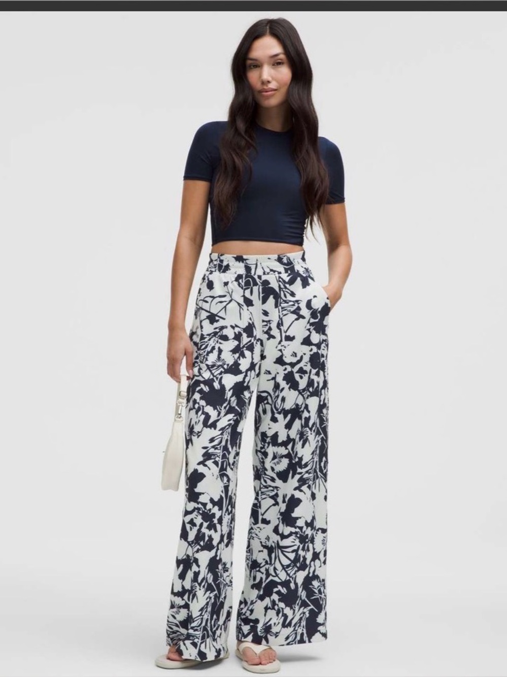 Lululemon Swift Mid Rise Wide-Leg Pant Size 6 - Picture 11 of 15
